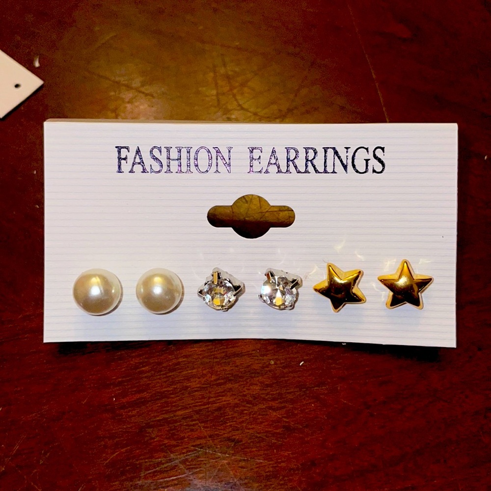 3 pairs of earrings